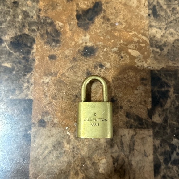 Louis Vuitton Top Handle Bag Preowned With Some Defects see pictures - Picture 10 of 12